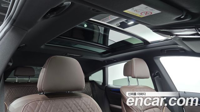 BMW Gran Turismo 2024 — photo 13