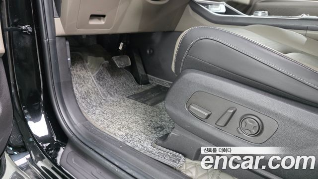 Kia Canival 2025 — photo 28