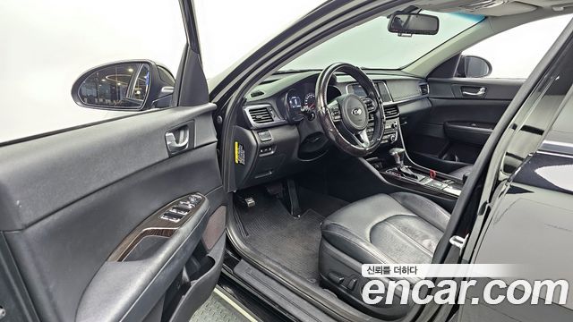 Kia K5 2016 — photo 13