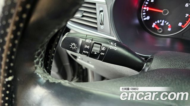 Kia K5 2016 — photo 24