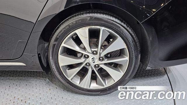 Kia K5 2016 — photo 7