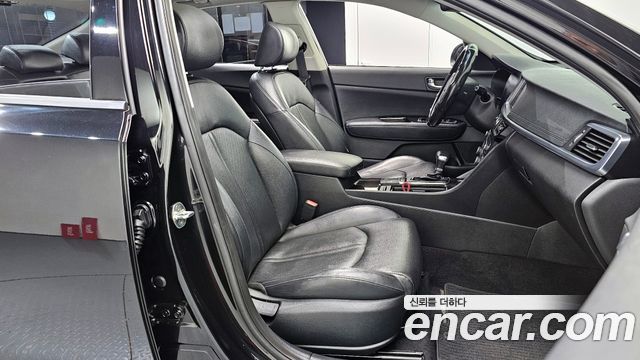 Kia K5 2016 — photo 16
