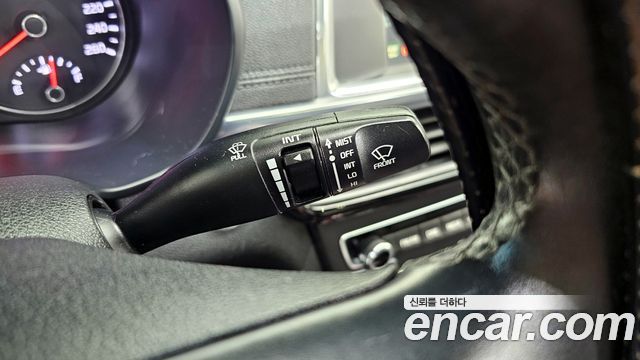 Kia K5 2016 — photo 27