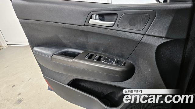 Kia Sportage 2016 — photo 14