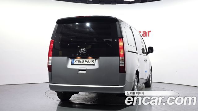 Hyundai Staria 2022 — photo 4
