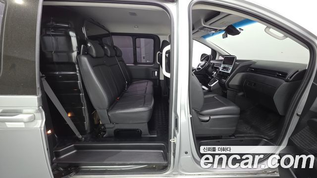 Hyundai Staria 2022 — photo 17