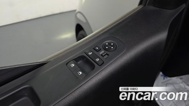 Hyundai Staria 2022 — photo 28