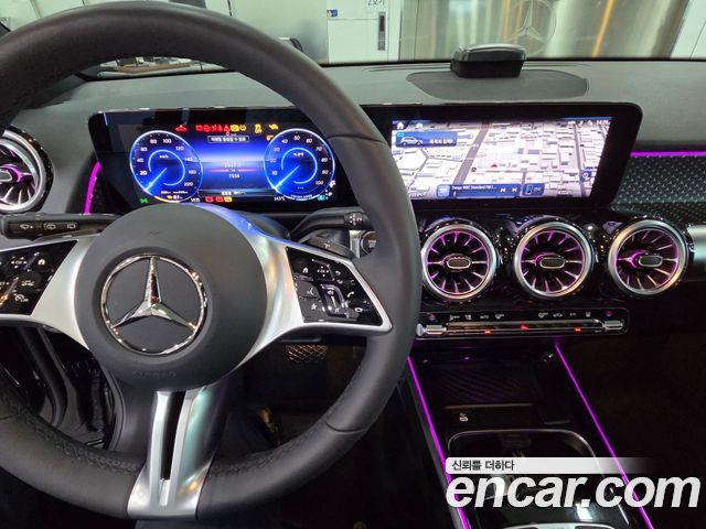 Mercedes-Benz EQB 2026 — photo 11