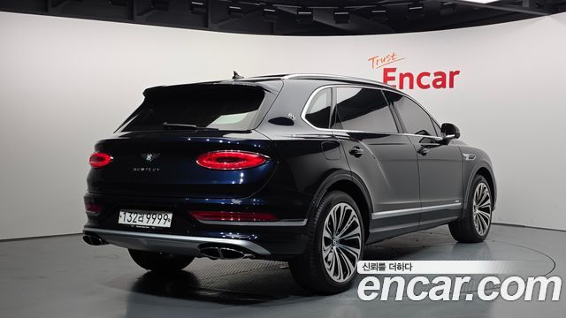 Bentley Bentayga 2025 — photo 2