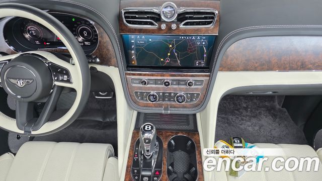 Bentley Bentayga 2025 — photo 15