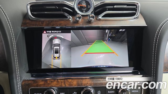 Bentley Bentayga 2025 — photo 16