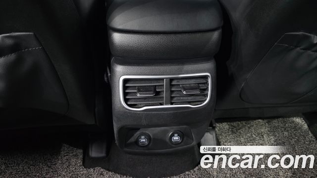 Hyundai Santafe 2021 — photo 30