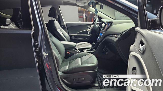 Hyundai Santafe 2015 — photo 11