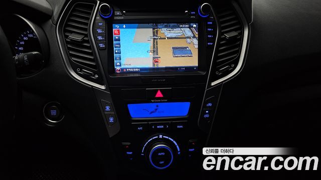 Hyundai Santafe 2015 — photo 14