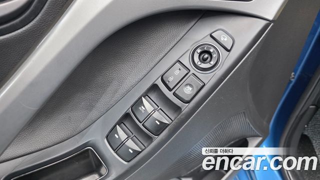 Hyundai AVANTE 2014 — photo 12