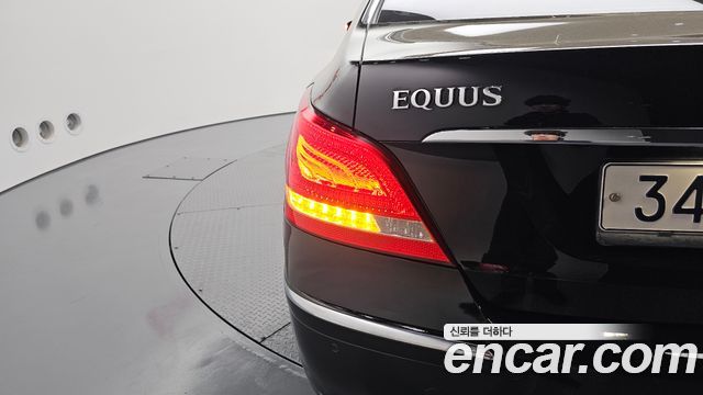 Hyundai Equus 2012 — photo 9