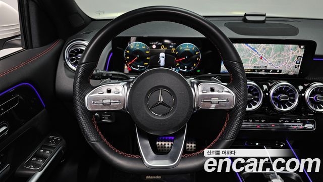 Mercedes-Benz GLB-Class 2023 — photo 18