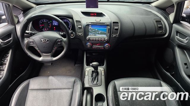 Kia K3 2013 — photo 7