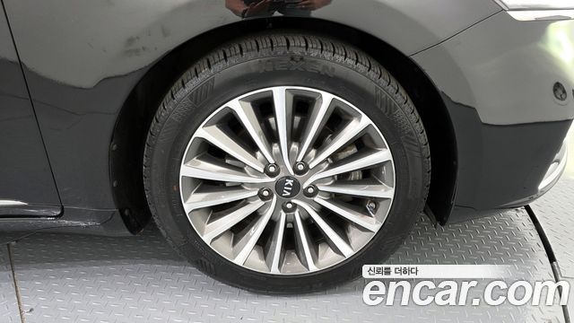Kia K7 2019 — photo 7