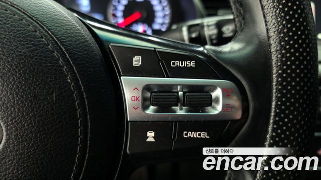 Kia K7 2019 — photo 30