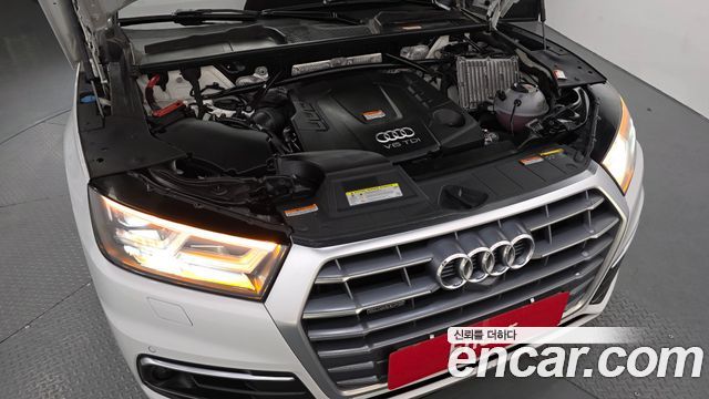 Audi Q5 2020 — photo 6