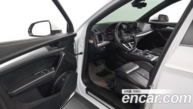 Audi Q5 2020 — photo 13
