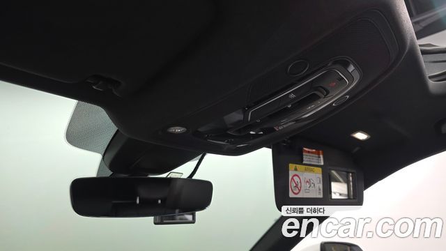 Audi Q5 2020 — photo 31