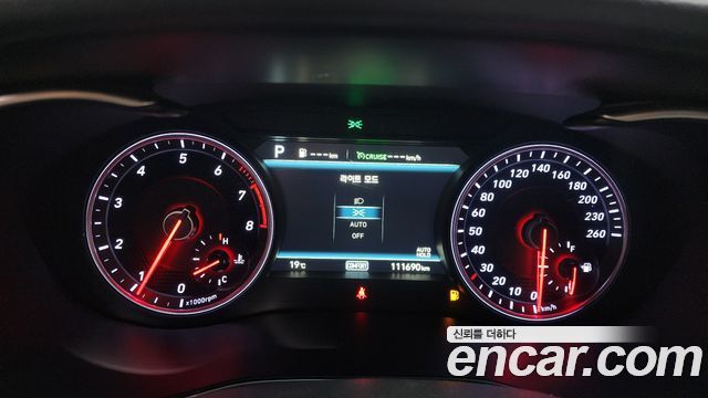 Genesis G70 2019 — photo 11