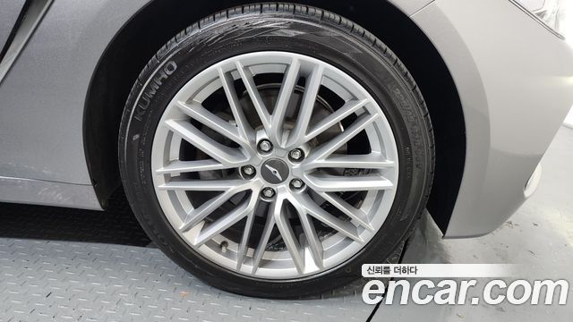 Genesis G70 2019 — photo 7