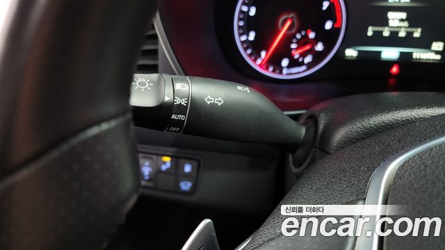Genesis G70 2019 — photo 30