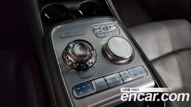 Genesis G90 2022 — photo 12