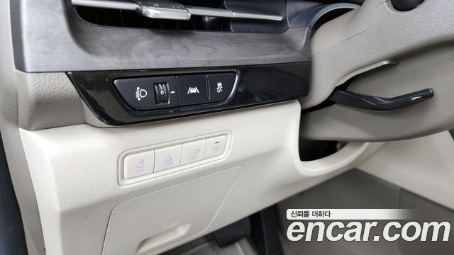 Kia Canival 2023 — photo 16