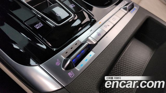 Kia Canival 2023 — photo 19