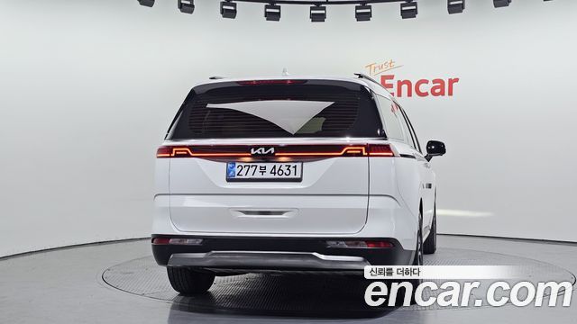 Kia Canival 2022 — photo 4