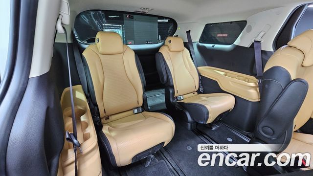 Kia Canival 2022 — photo 25