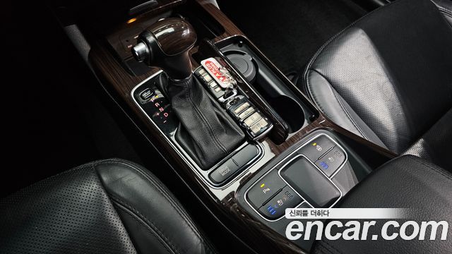 Kia K7 2016 — photo 9