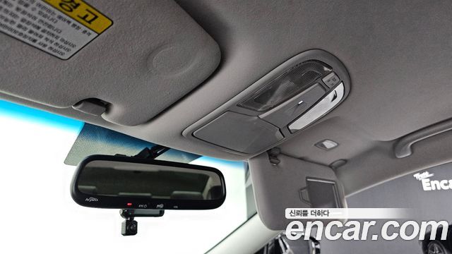 Kia K7 2016 — photo 16