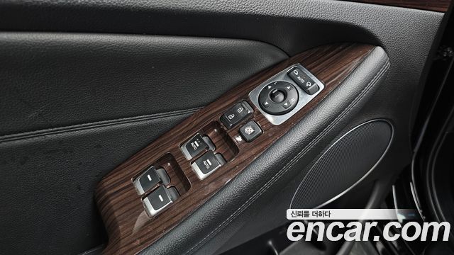 Kia K7 2016 — photo 17