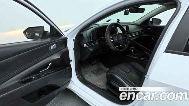 Hyundai AVANTE 2021 — photo 10