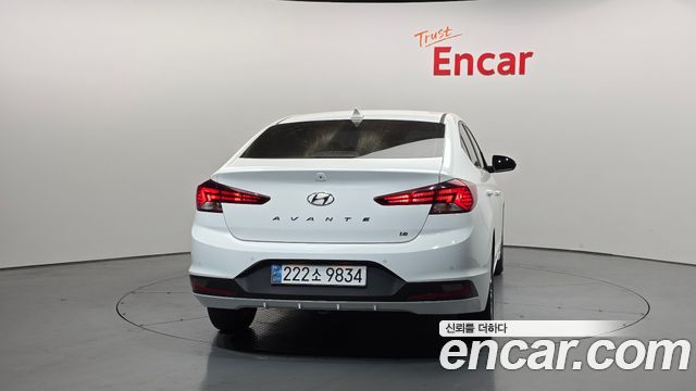 Hyundai AVANTE 2020 — photo 4