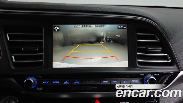 Hyundai AVANTE 2020 — photo 22