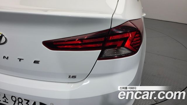 Hyundai AVANTE 2020 — photo 9