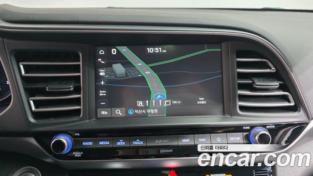 Hyundai AVANTE 2020 — photo 28