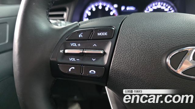Hyundai AVANTE 2020 — photo 29