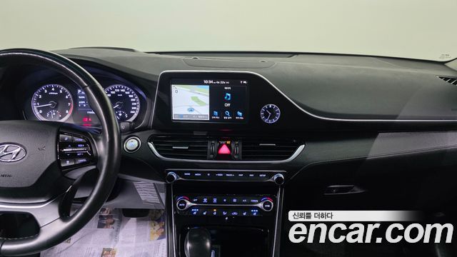 Hyundai Grandeur 2018 — photo 16