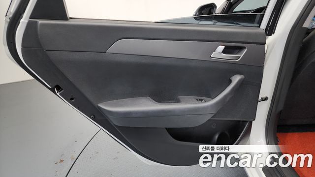 Hyundai Sonata 2015 — photo 15