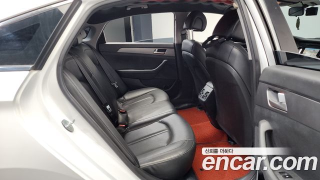 Hyundai Sonata 2015 — photo 16