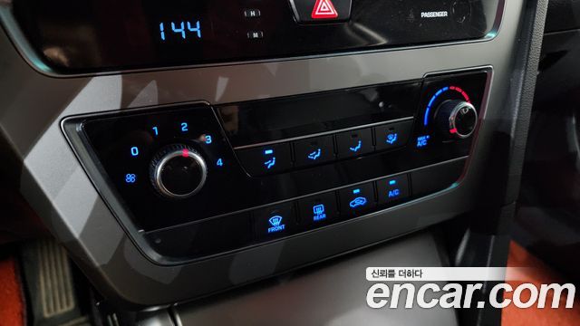 Hyundai Sonata 2015 — photo 33