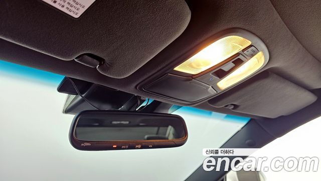 Kia K7 2011 — photo 16