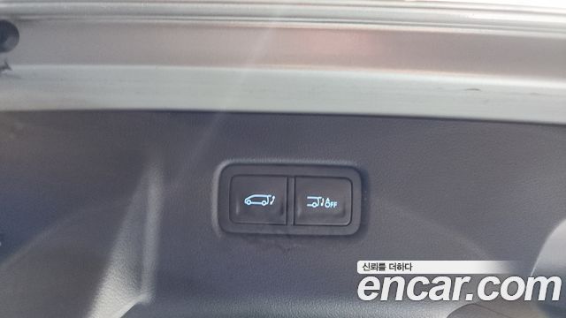 Hyundai Staria 2025 — photo 19